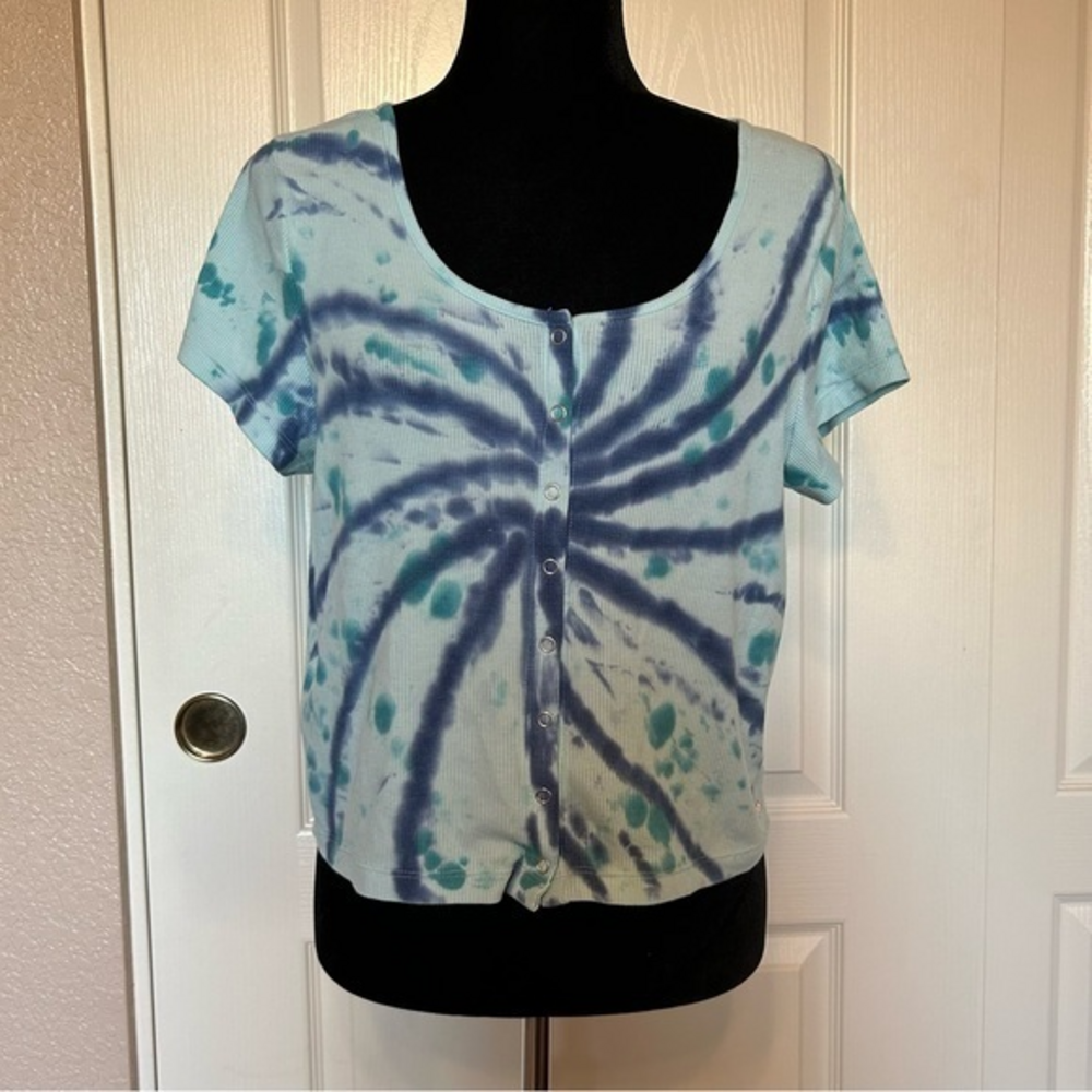 PINK Victoria Secret Ribbed Crop Snap Front Blue and Green Tye die Shirt Size XL